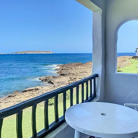 P98 - Bonito Sobre El Mar Apartamento