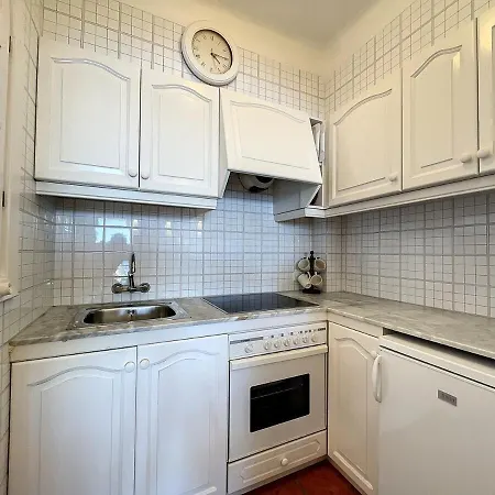 P98 - Bonito Sobre El Mar *